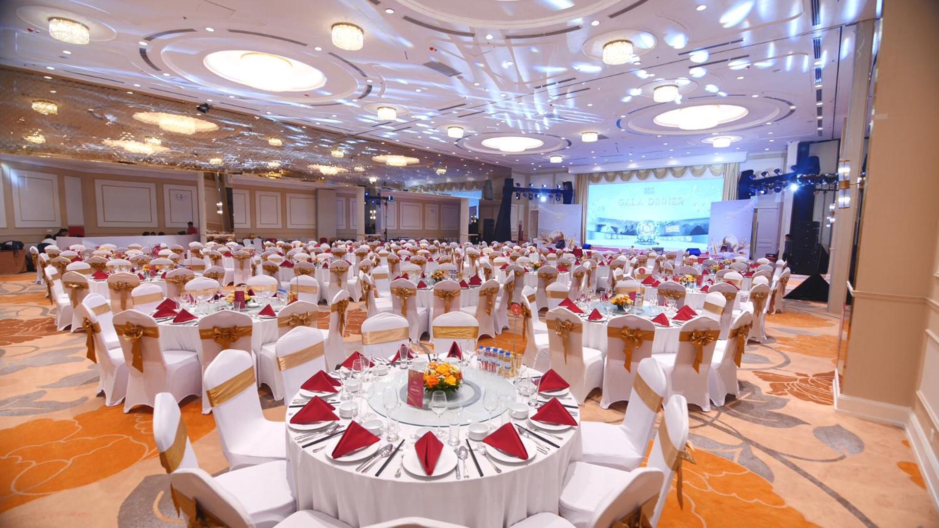Legend Valley Hotel Ha Nam Phu Ly Exterior foto